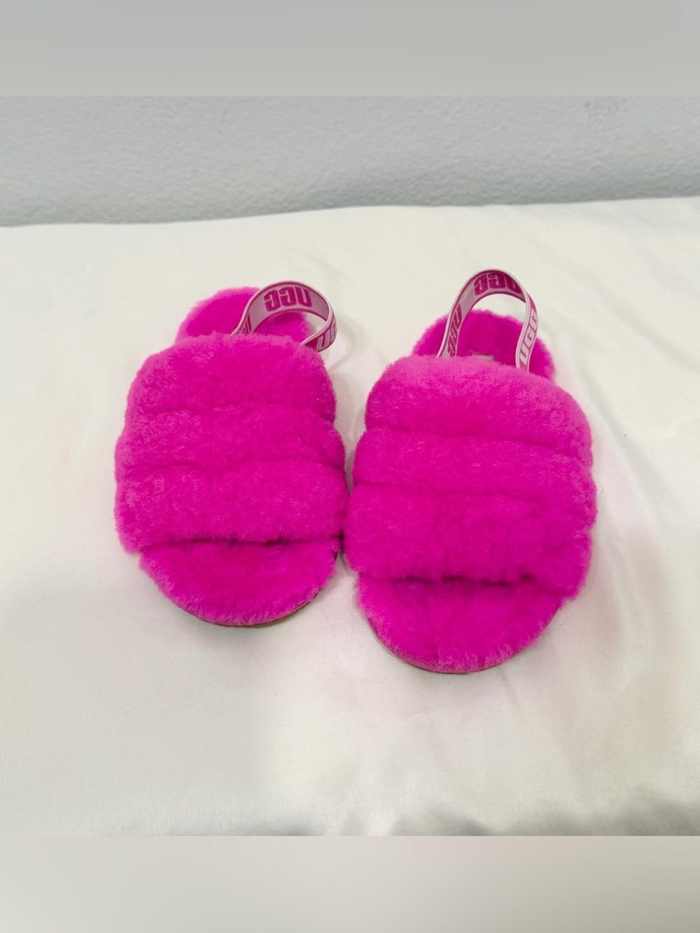 UGG Slippers Hot Pink Fluff Yeah Slide Sandals Logo Strap Cozy Girl Kid 12